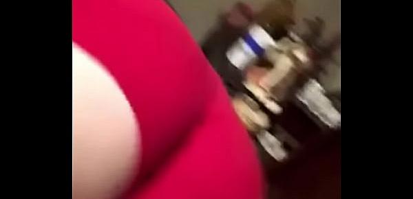  *MUST SEE* THICK ASS WHITE CHEERLEADER ABOUT TO GETREADY TO DO THE HOLE FOOTBALL TEAM